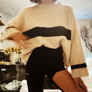 Subdued Sweater High Neck